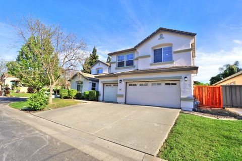 451 Hawkcrest Circle Sacramento CA 95835