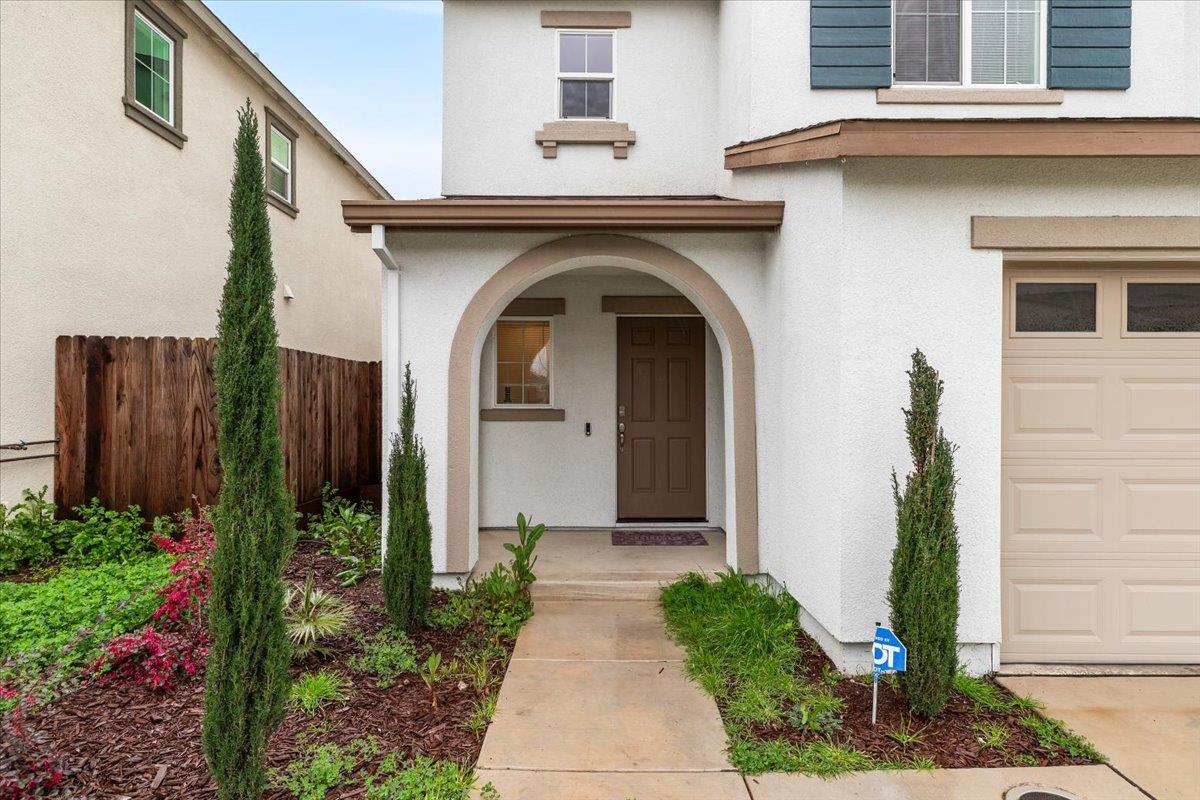 6421 Maple Leaf Lane