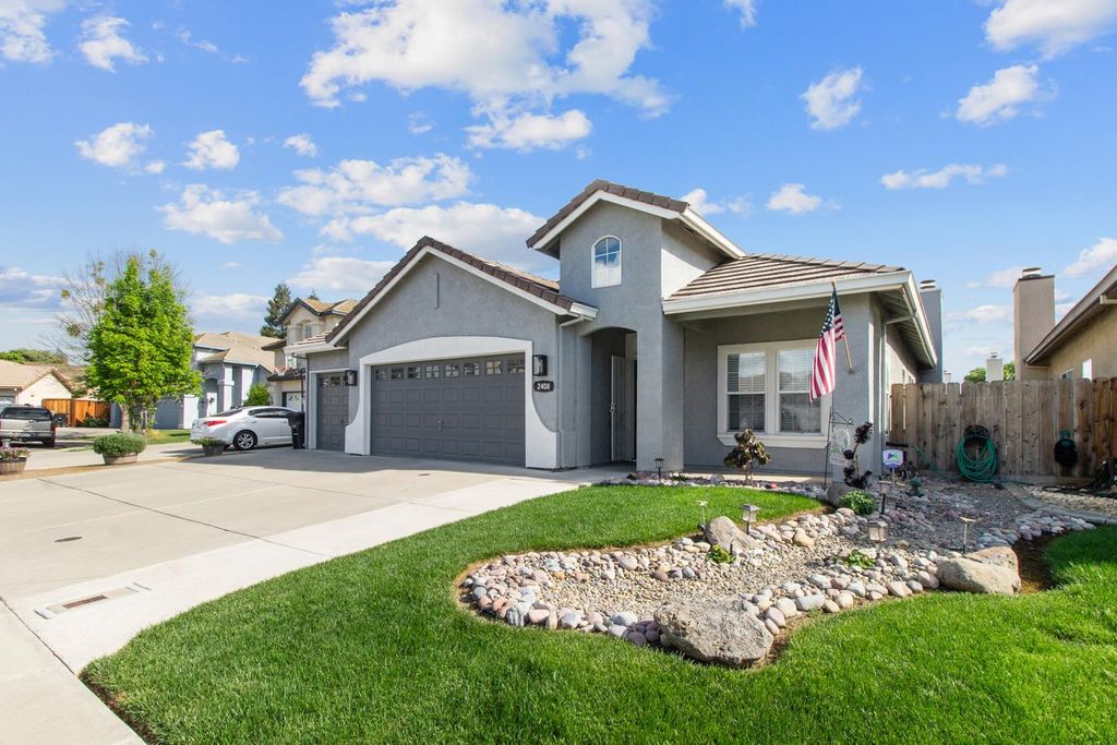 Photo of 2408 Snapdragon Court, Modesto, CA 95355 (MLS # 226043147)