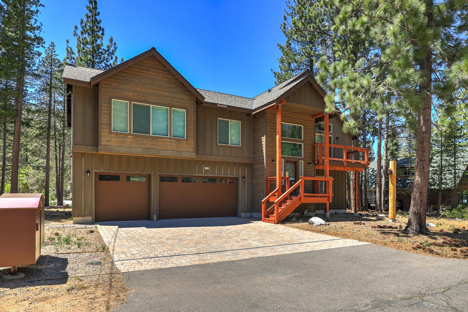 2810 Saint Nick Way