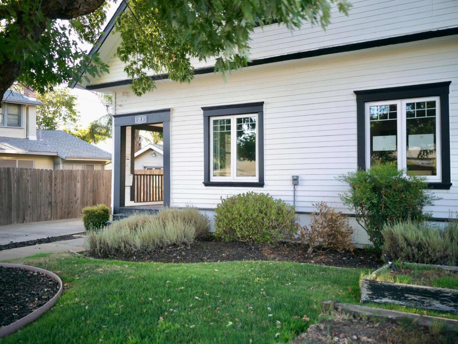 218 5th Street