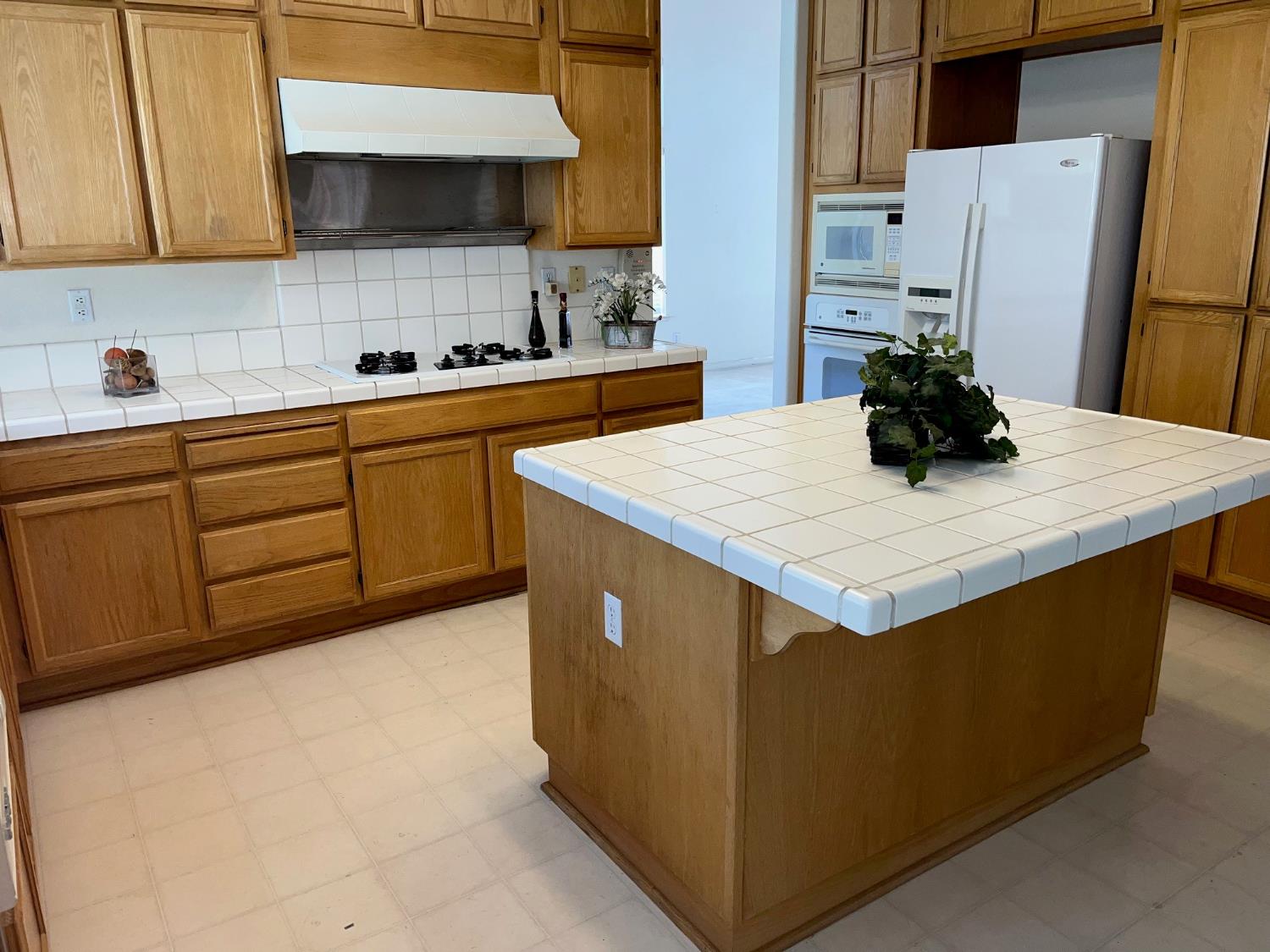 1150 Palomar Court