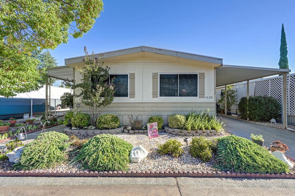 1628 Spruce Court