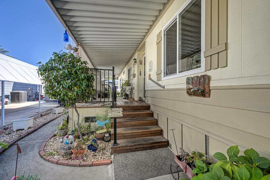 1628 Spruce Court