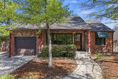 3917 Kings Way Sacramento CA 95821