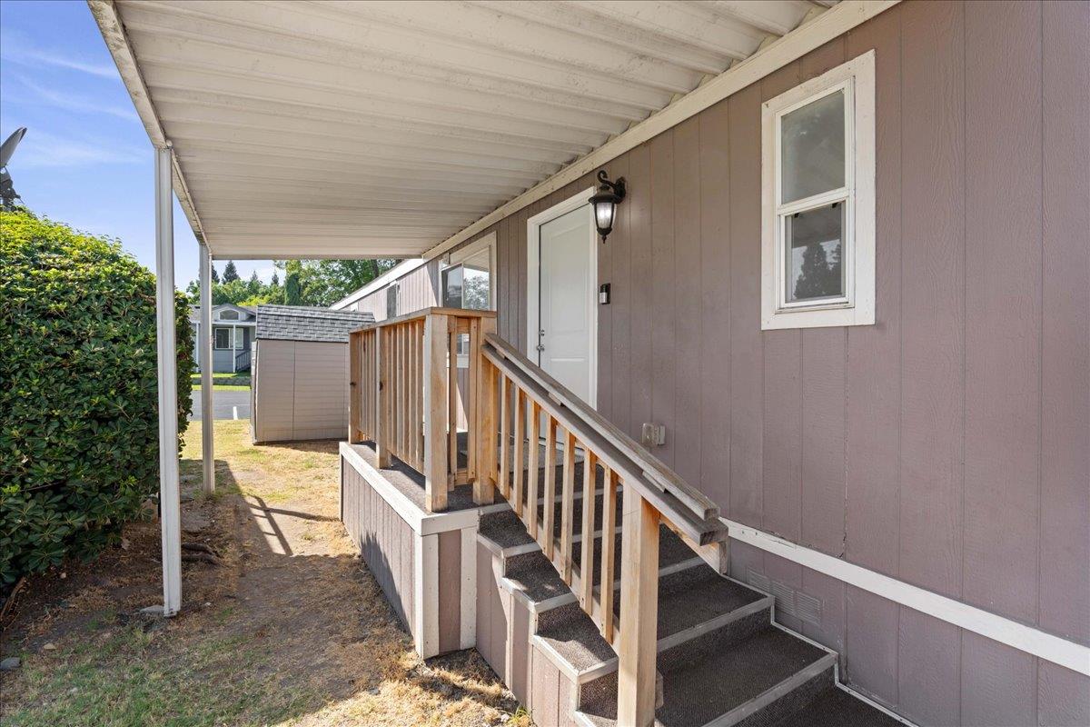 6805 Douglas Boulevard 100