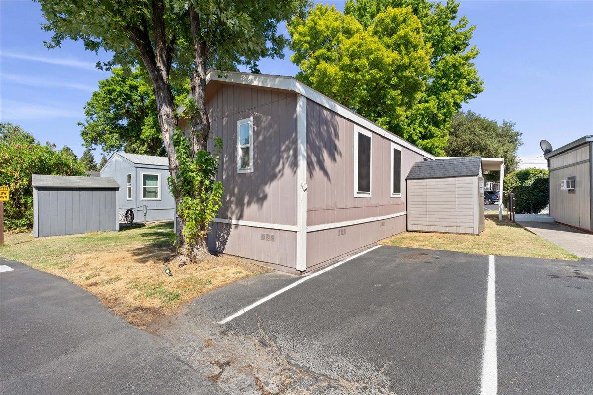 6805 Douglas Boulevard 100