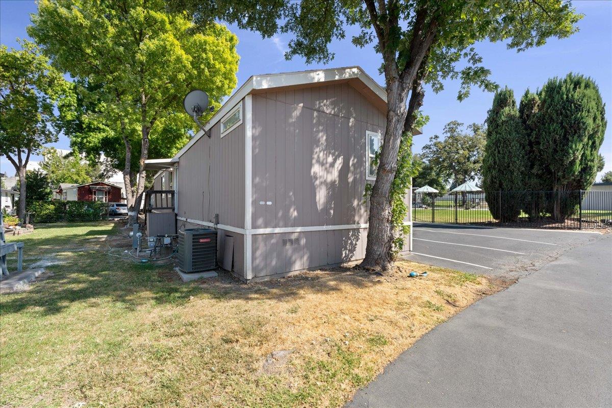 6805 Douglas Boulevard 100