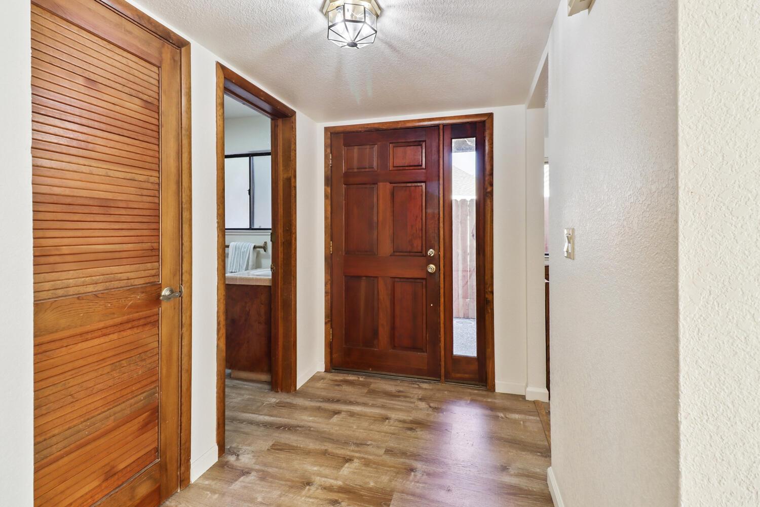325 E 8th Street 7