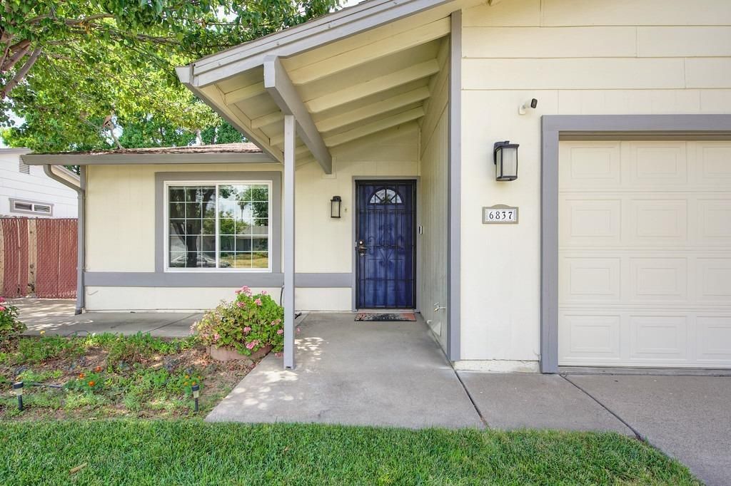 Photo of 6837 Waxwing Way, Sacramento, CA 95842 (MLS # 226017850)