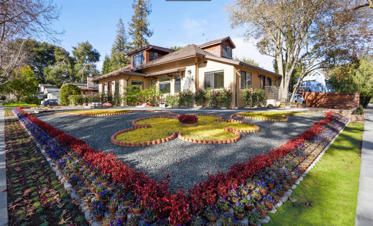 251 Middlefield Road