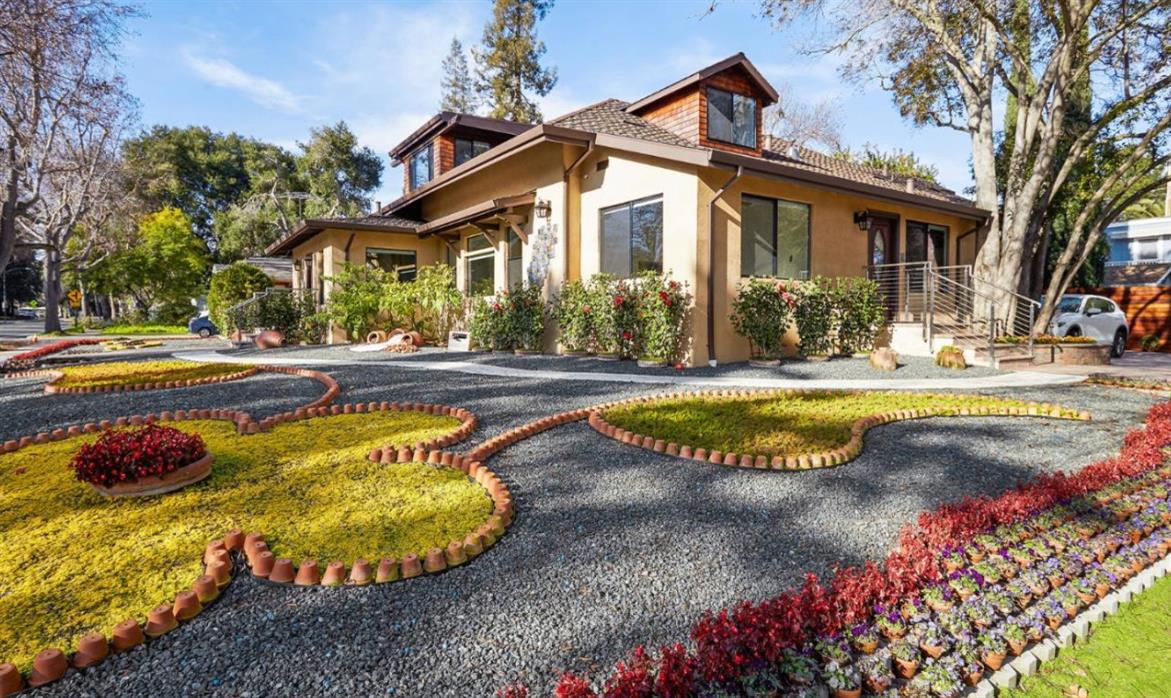 251 Middlefield Road