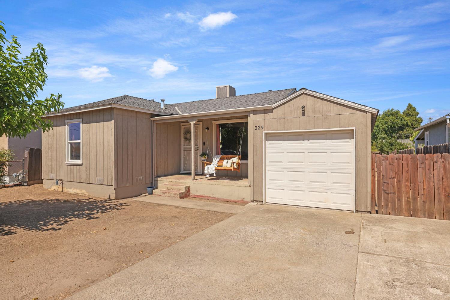 229 N 7th Avenue