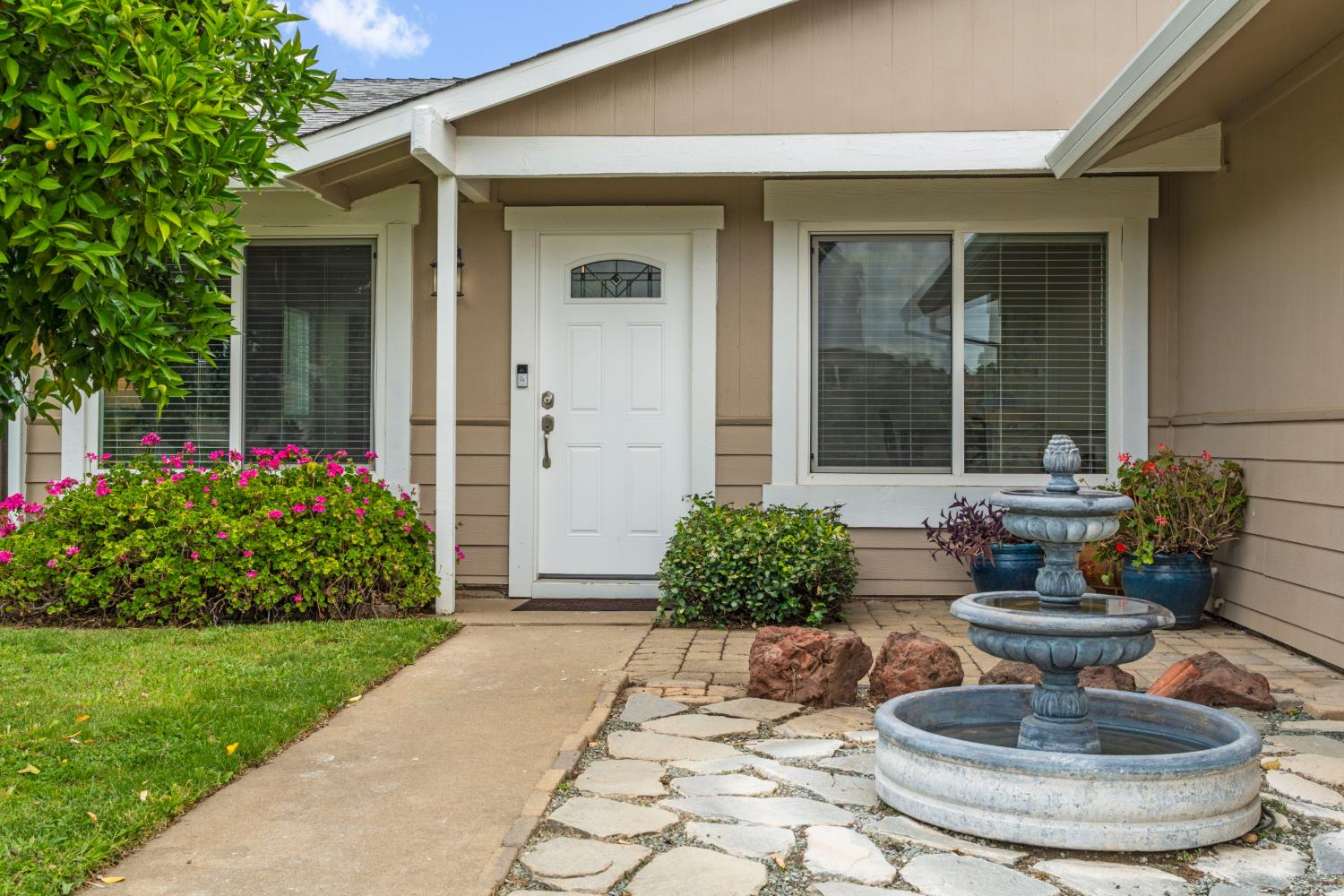 9589 Countryroads Drive