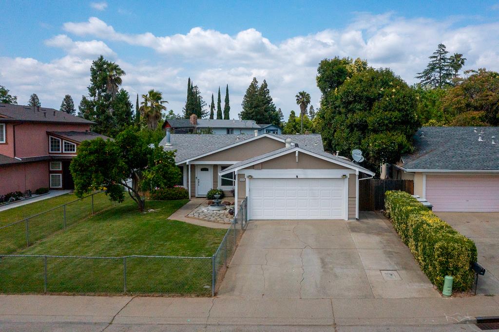 9589 Countryroads Drive