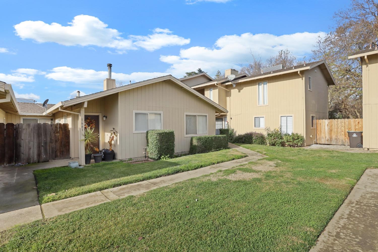 1657 Blackoak Drive