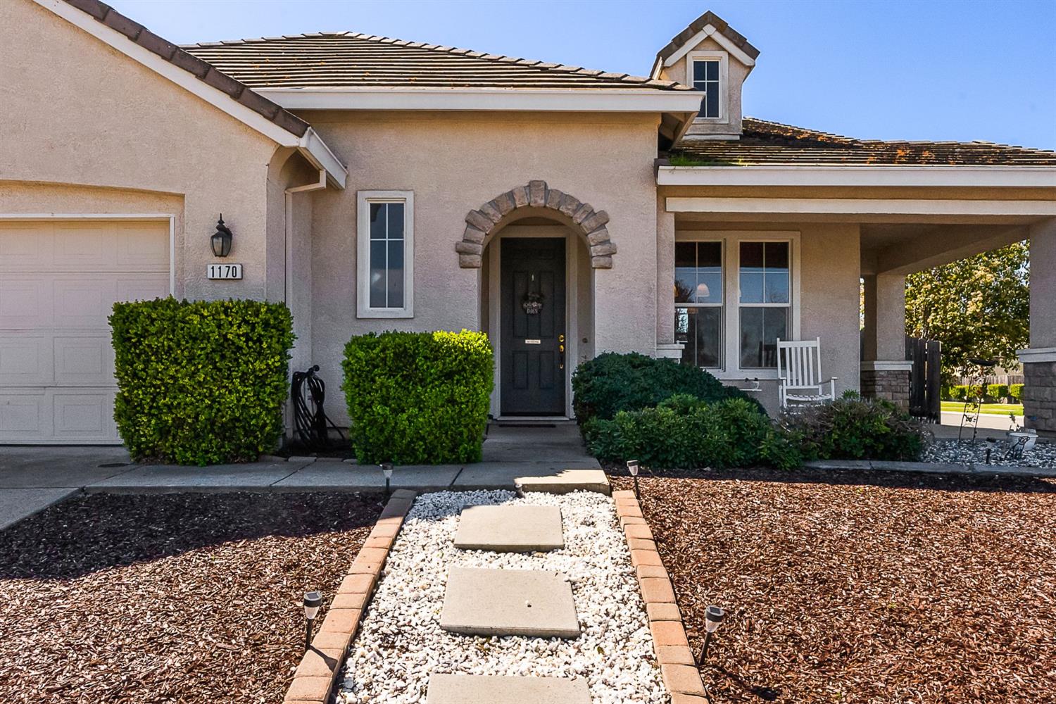 1170 Broken Spur Way