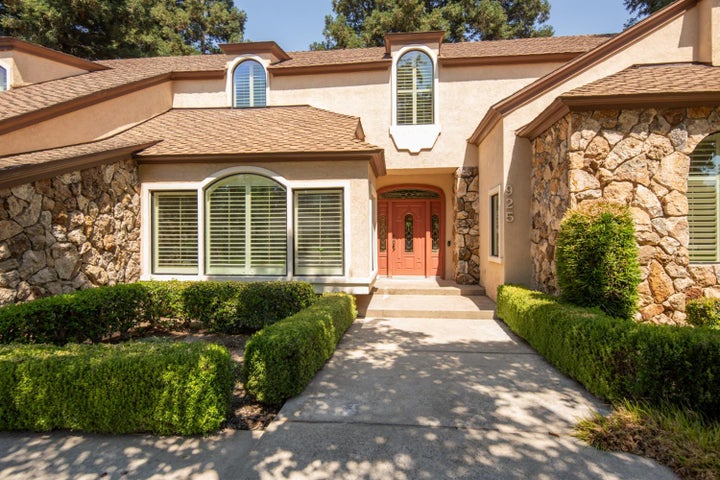 Photo 1 of 62 — 925 Scenic Court, Modesto, CA 95355