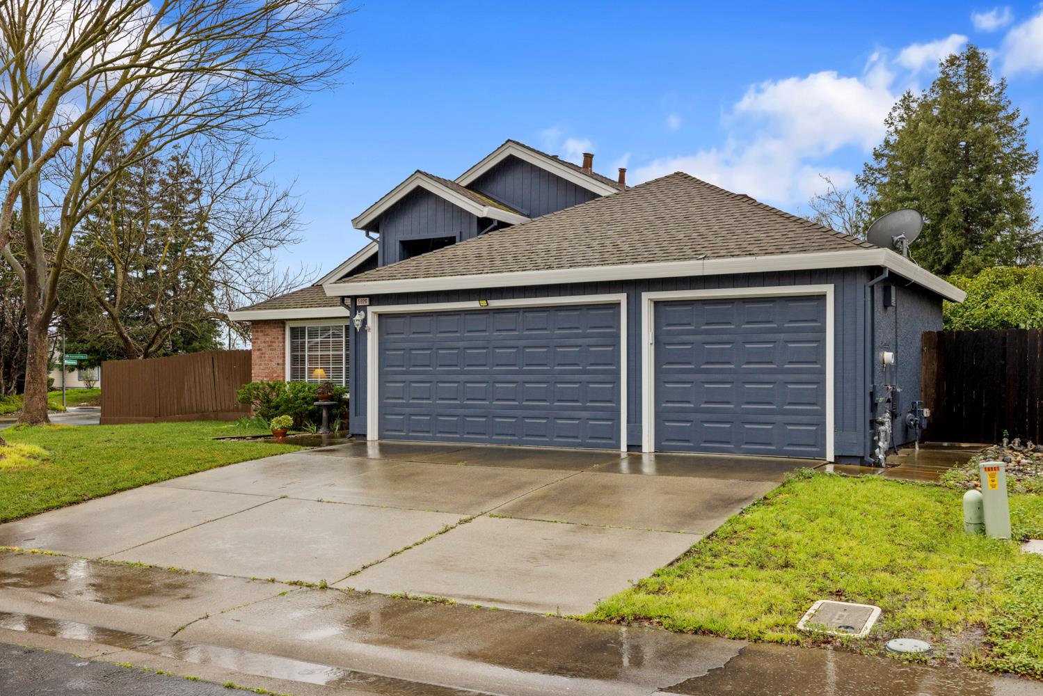 5926 Palm Springs Court