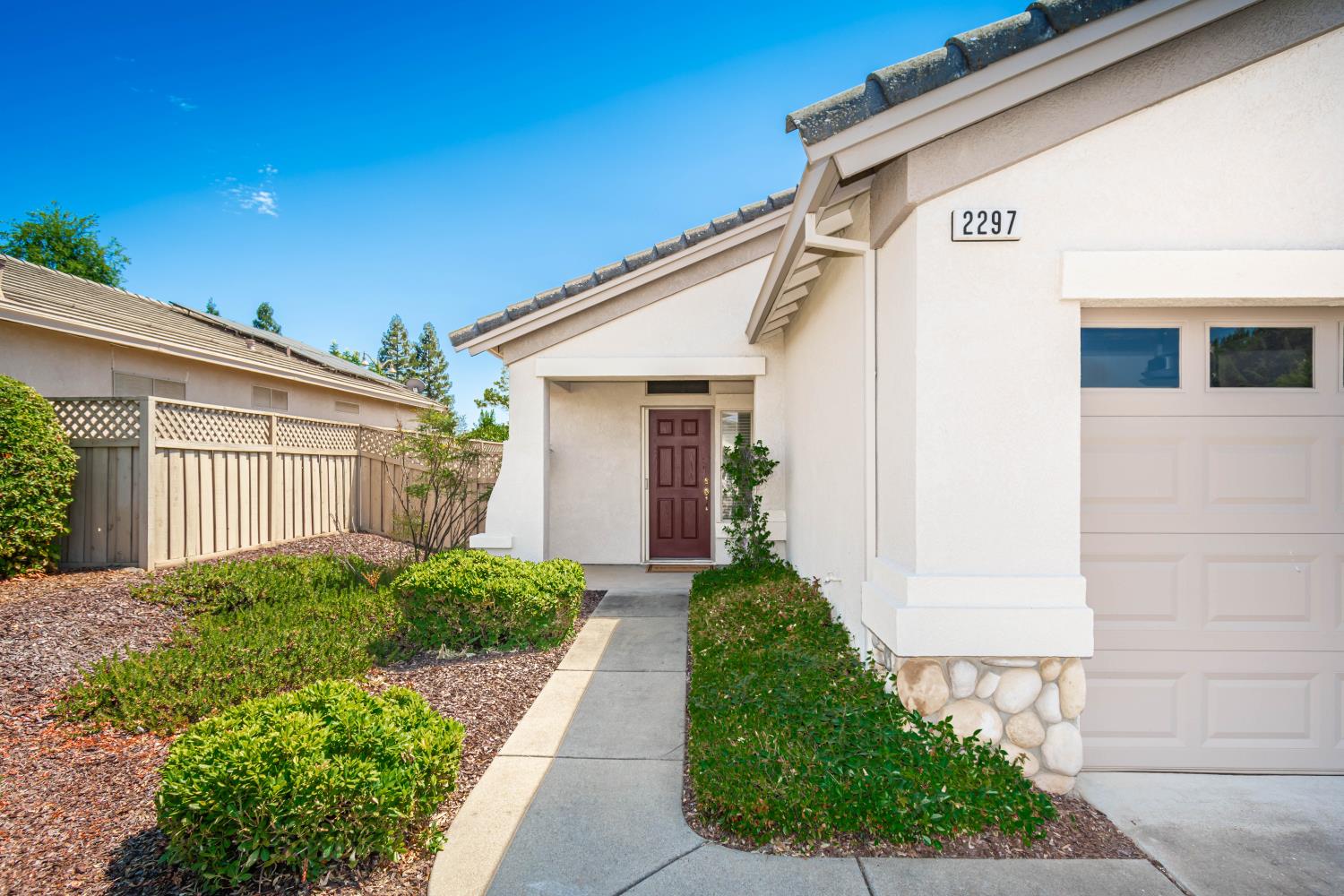 2297 Winding Way