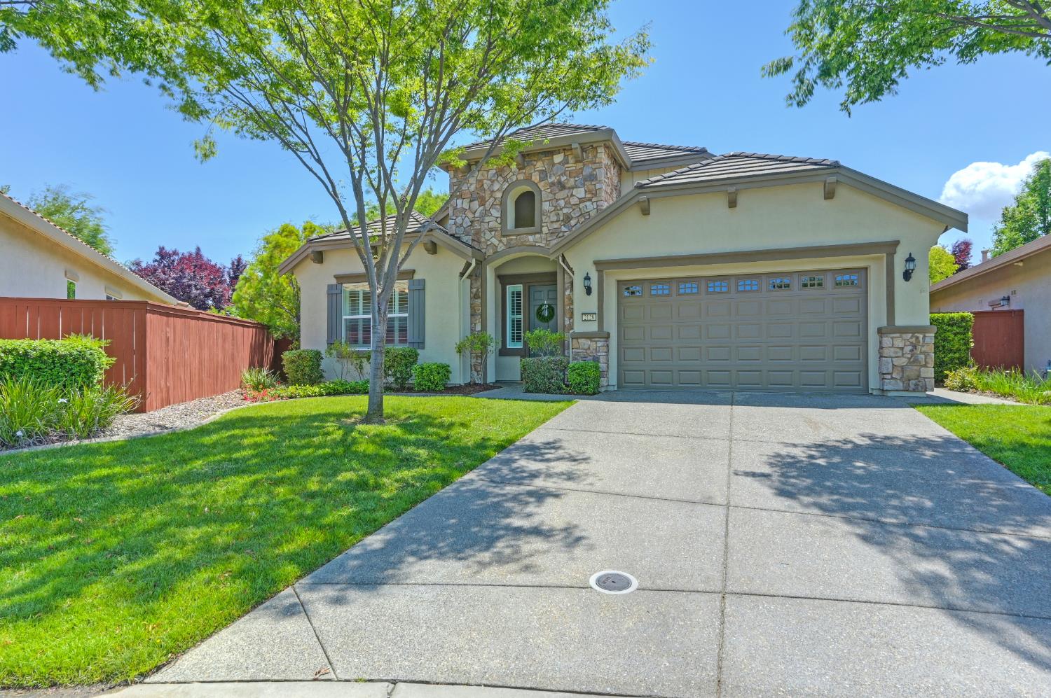 2128 Land End Loop