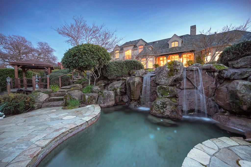 5001 Bent Creek Court