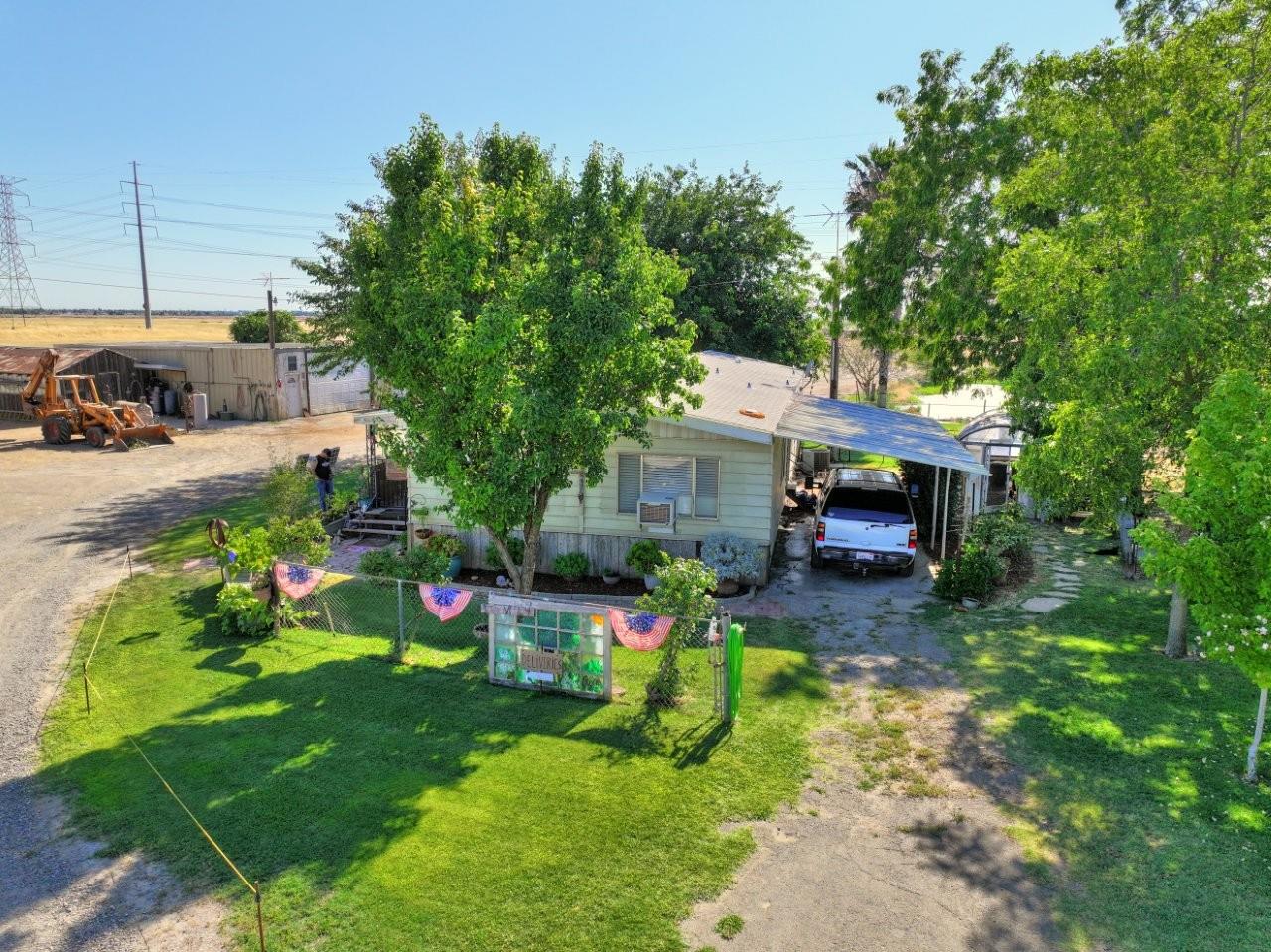 7301 E LEVEE Road