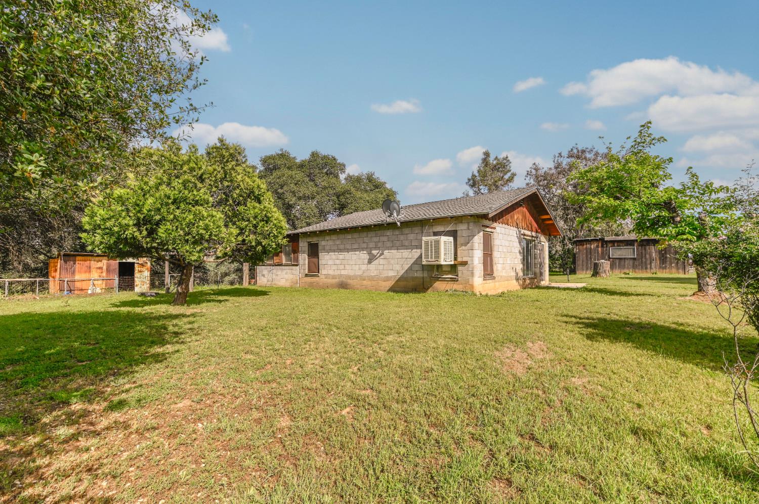 598 Sultana Lane