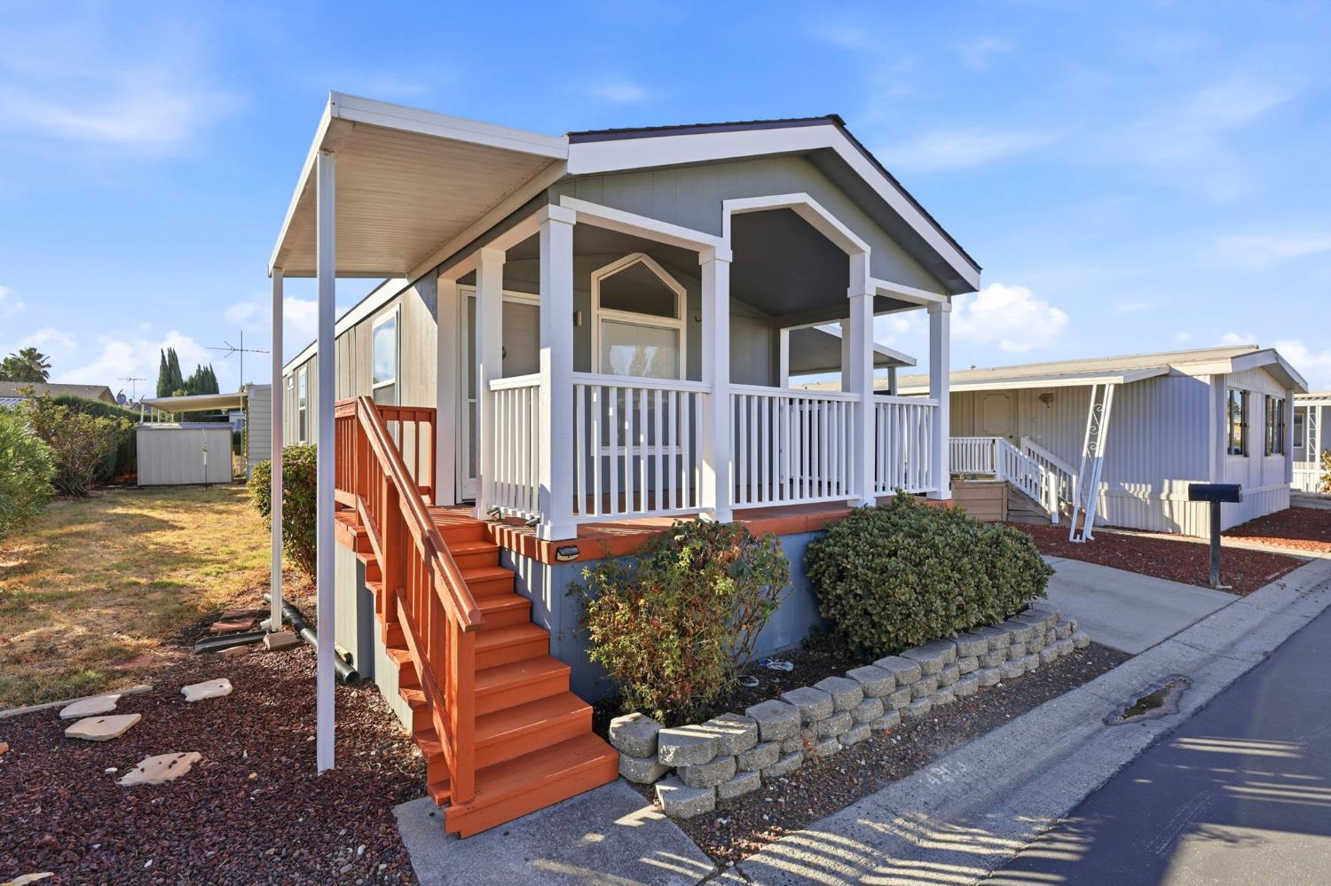 4203 Floral Drive 65