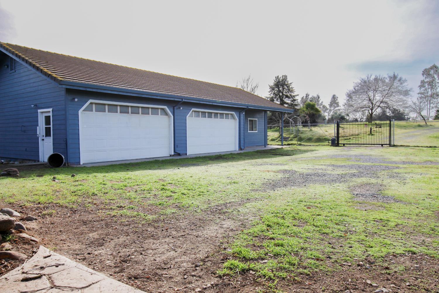 11137 Camanche Parkway S