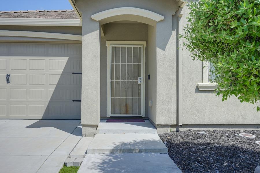 2825 Napoleon Way