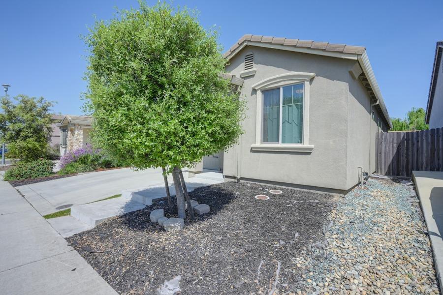 2825 Napoleon Way