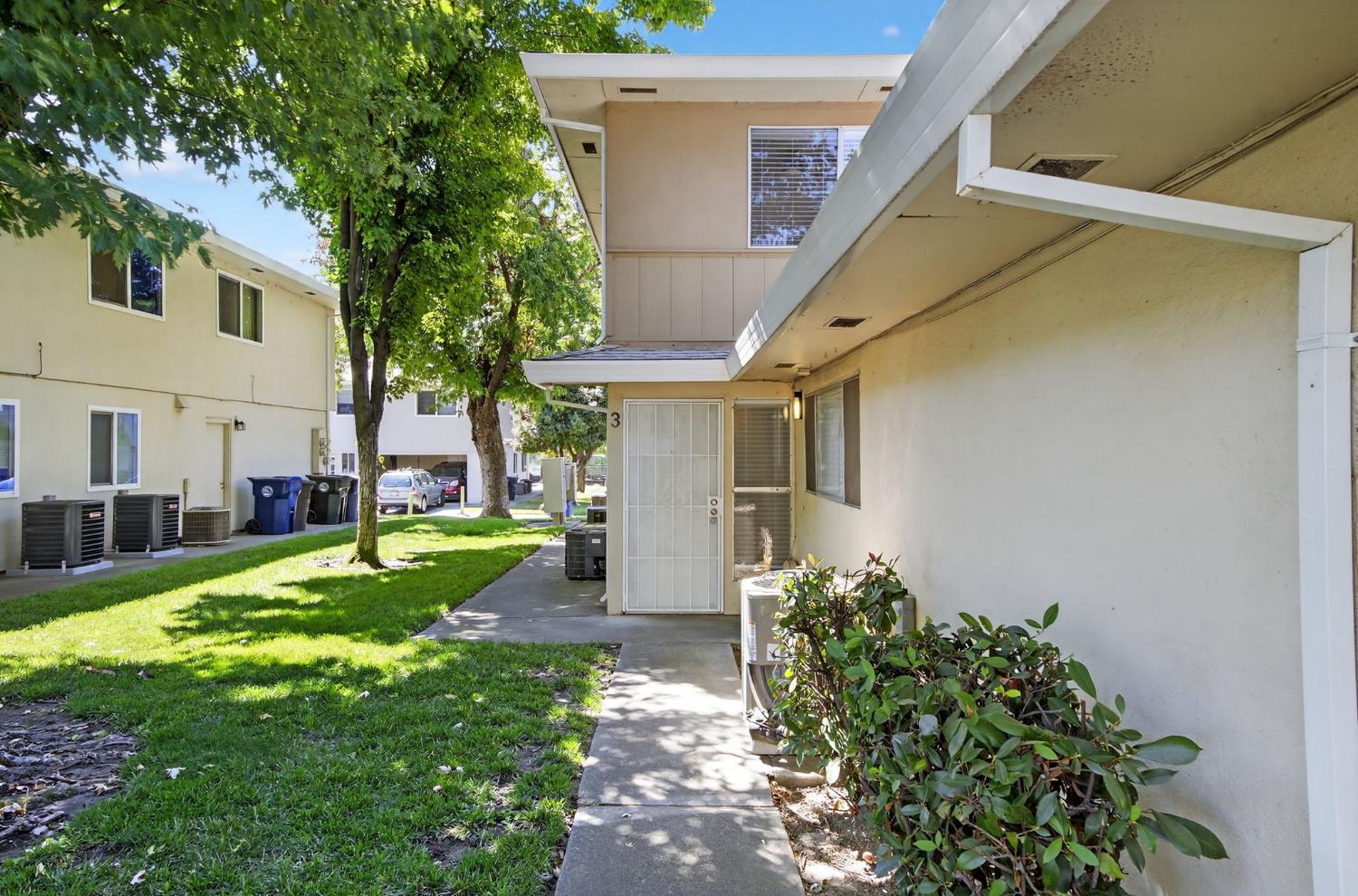 6524 Bremen Dr 3