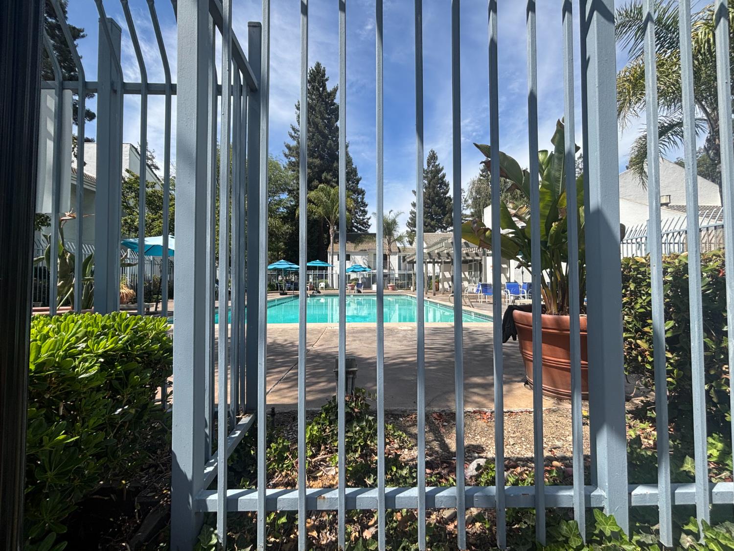 1055 N Capitol Avenue 180