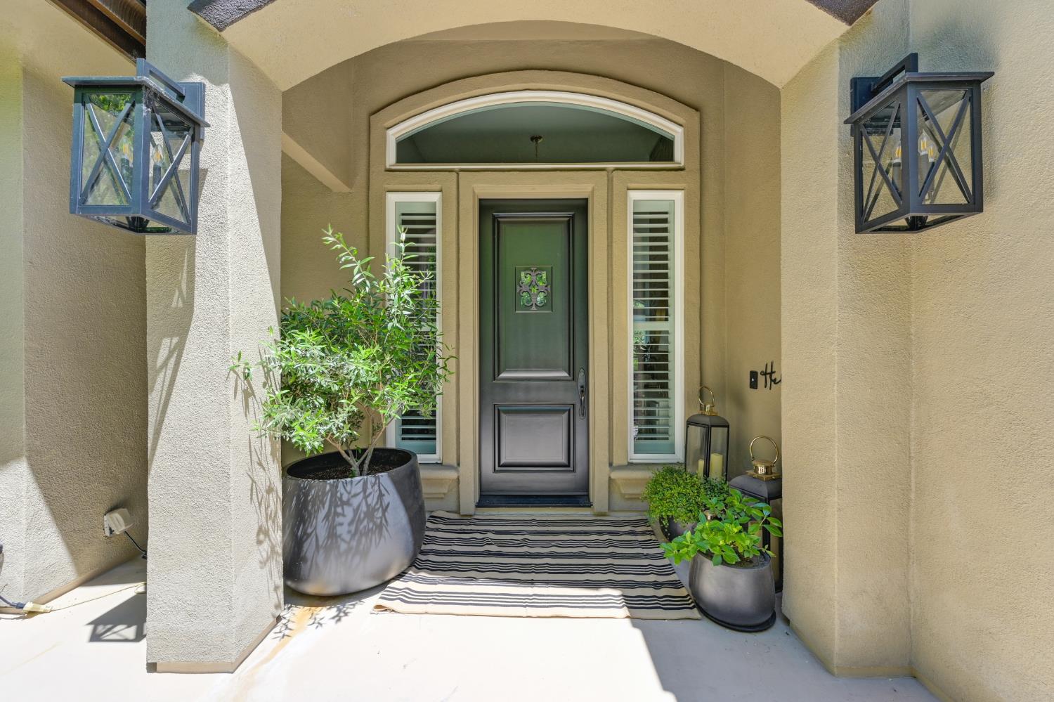 4021 Clubview Court