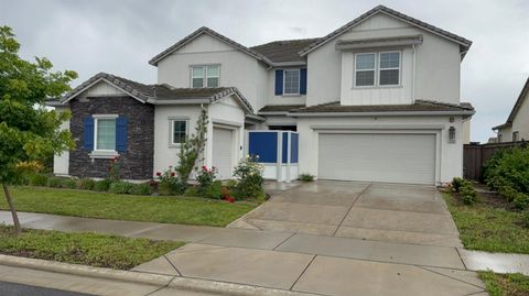 10400 Montaria Way Elk Grove CA 95757