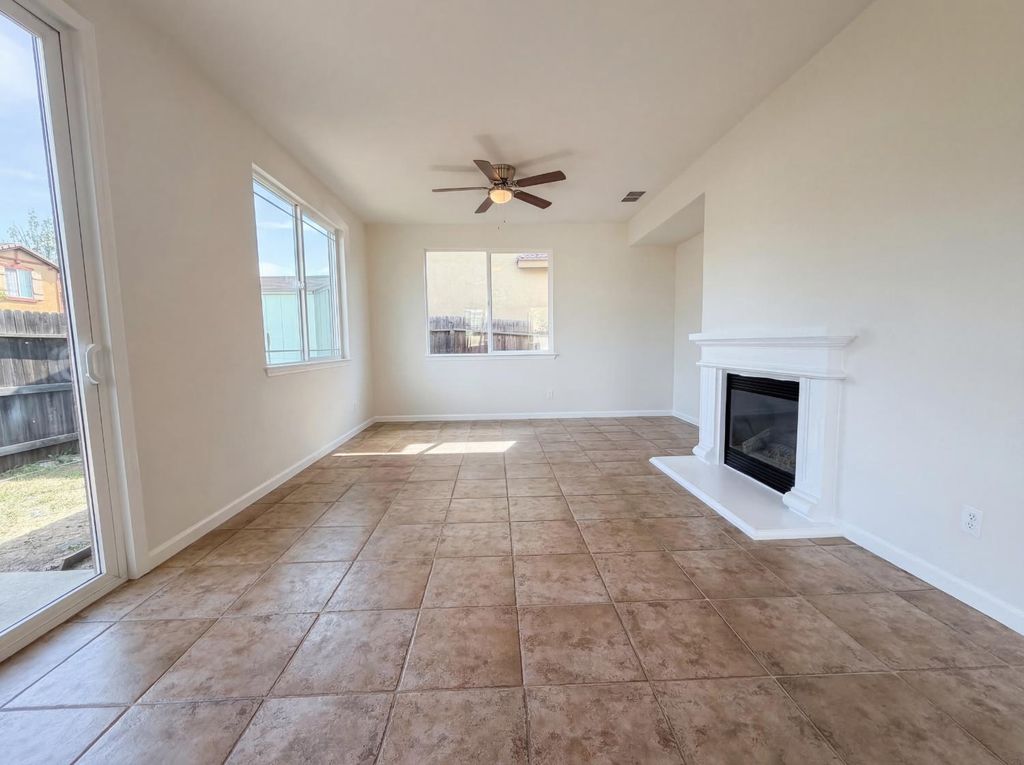 Photo of 400 Caravaggio Circle, Sacramento, CA 95835 (MLS # 226032772)