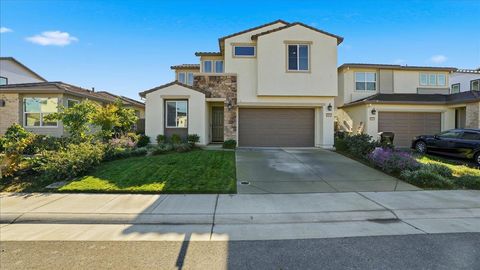5120 Moonraker Lane Roseville CA 95747