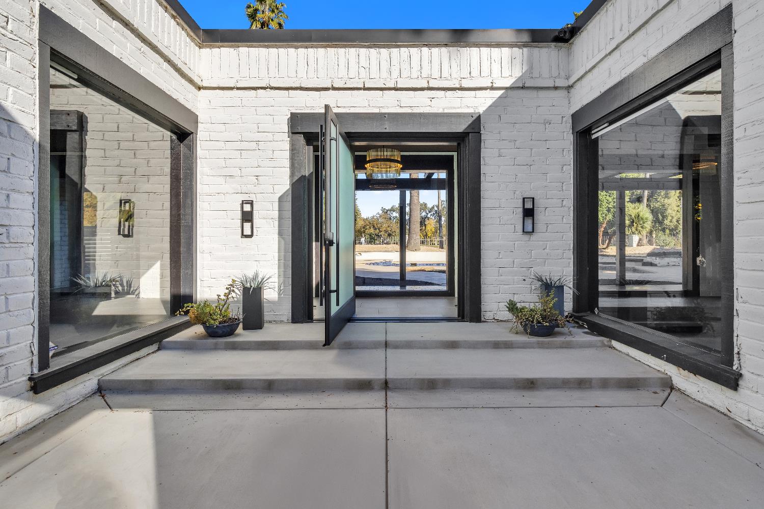 44366 Clubhouse Drive