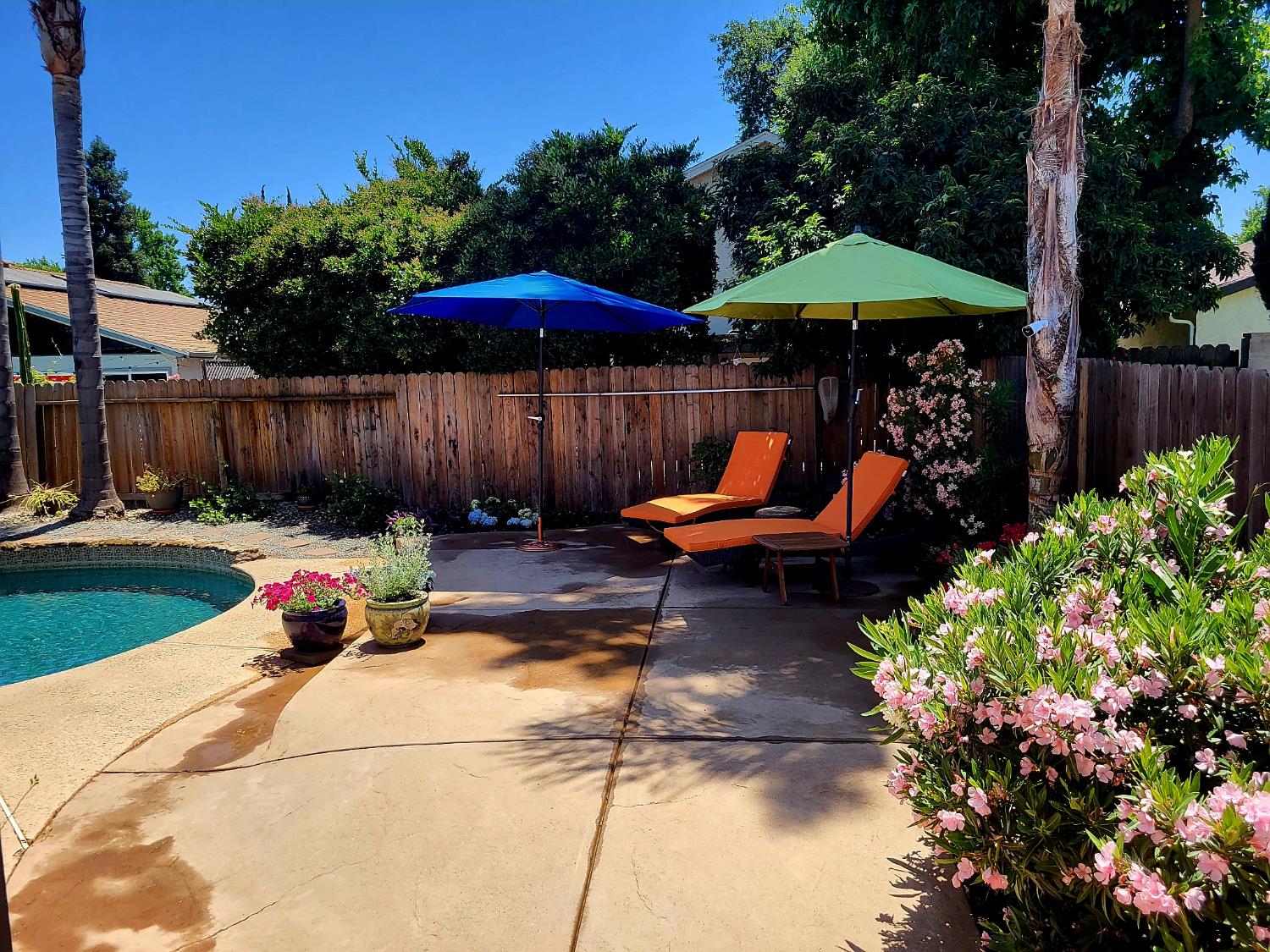 9212 Falkland Way