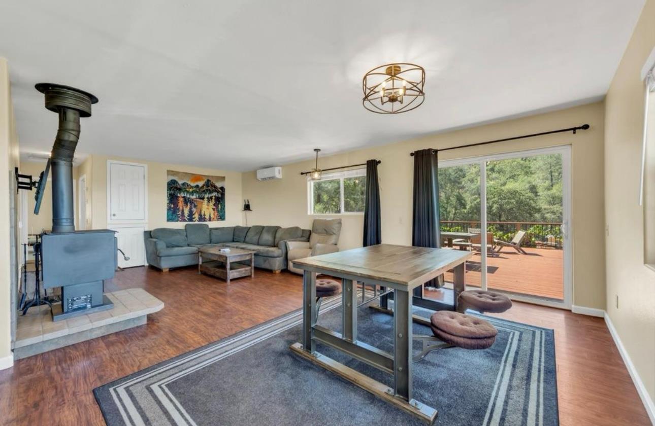 12233 Hilltop Drive