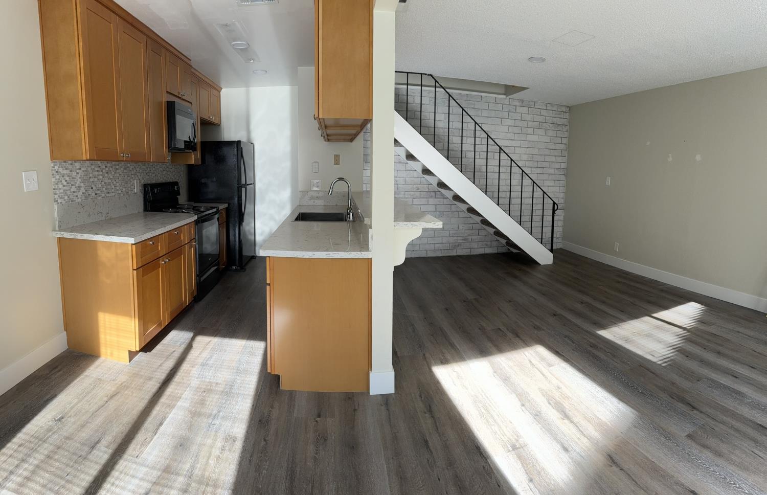225 Mahan Court 2