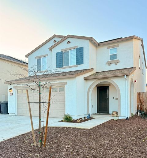 4230 Sierra Street Riverbank CA 95367