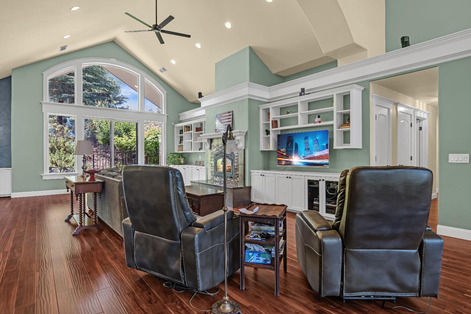 2401 Sanford Drive