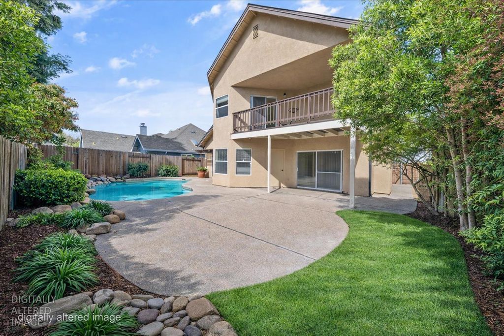 Photo of 6012 Laguna Park Drive, Elk Grove, CA 95758 (MLS # 226033110)