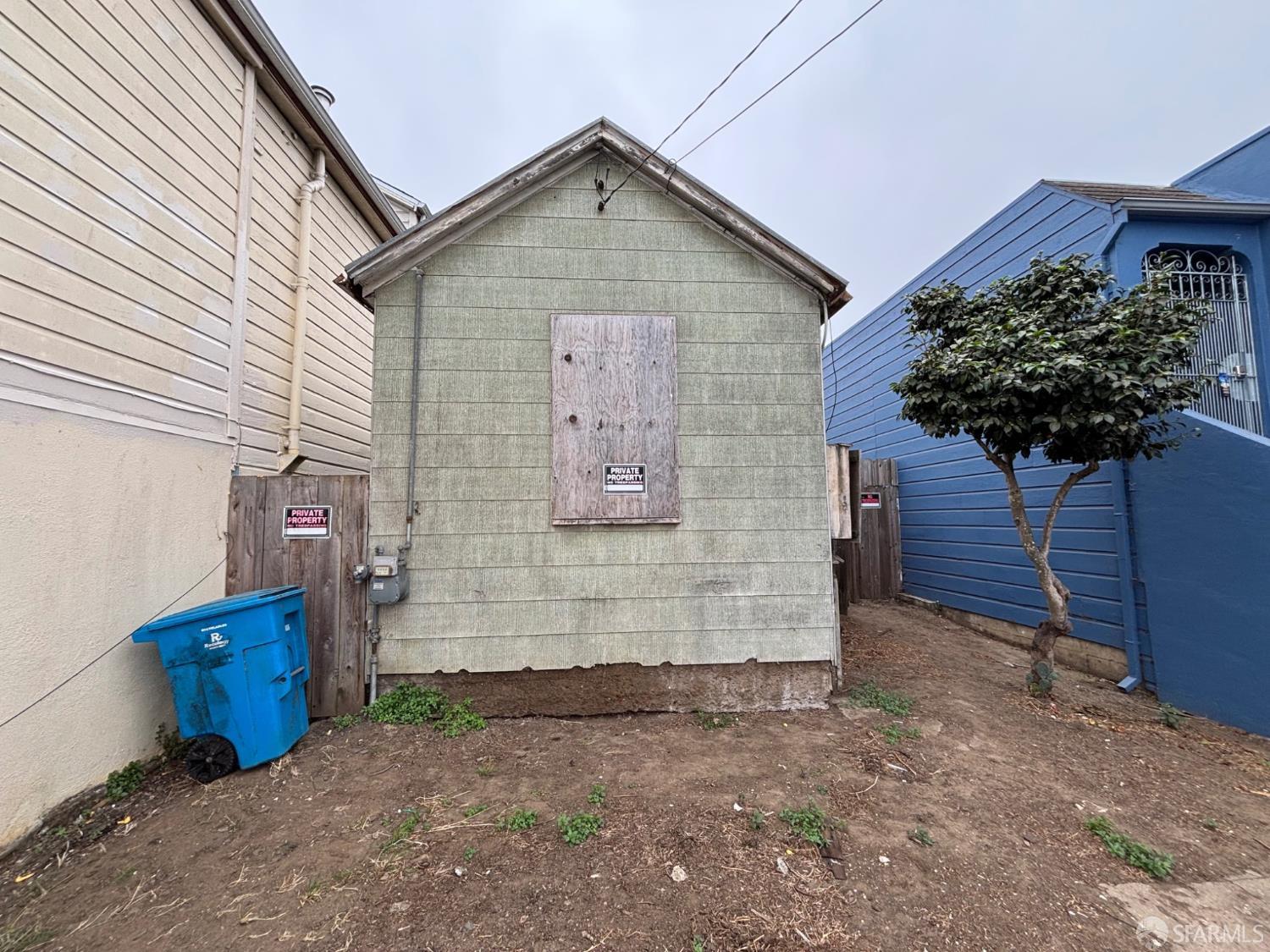 1279 Gilman Avenue