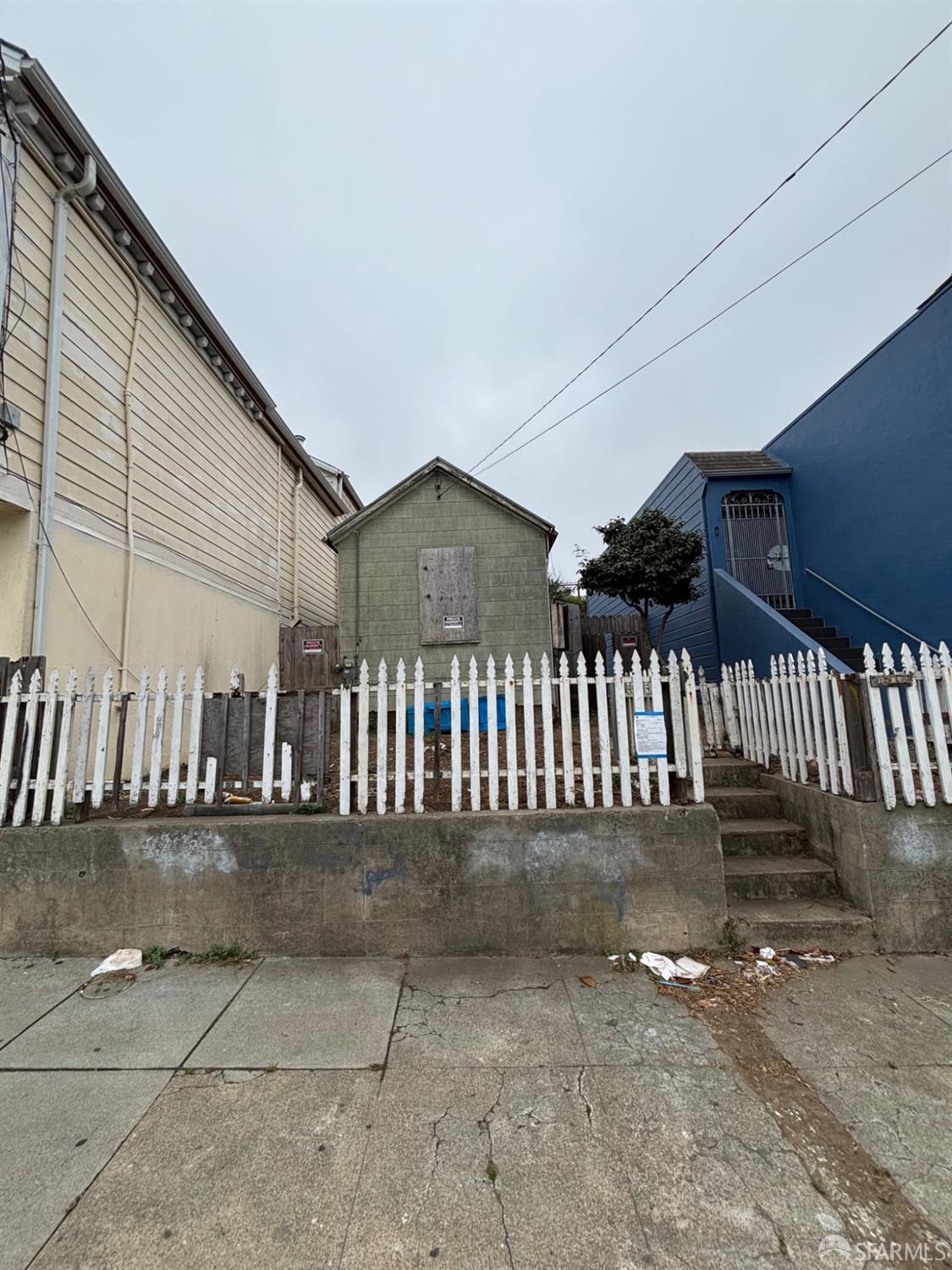 1279 Gilman Avenue