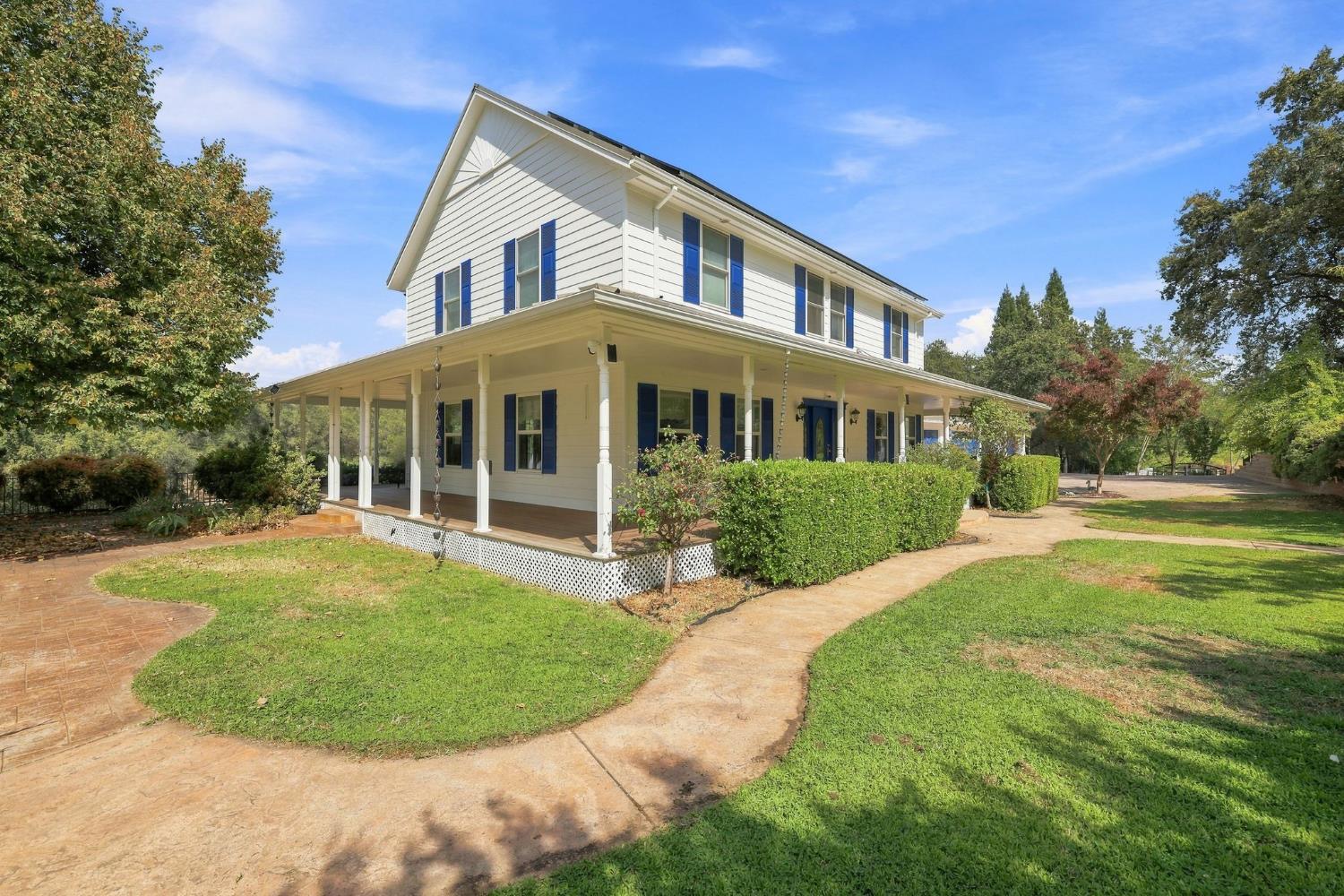 180 Rainbow Valley Lane