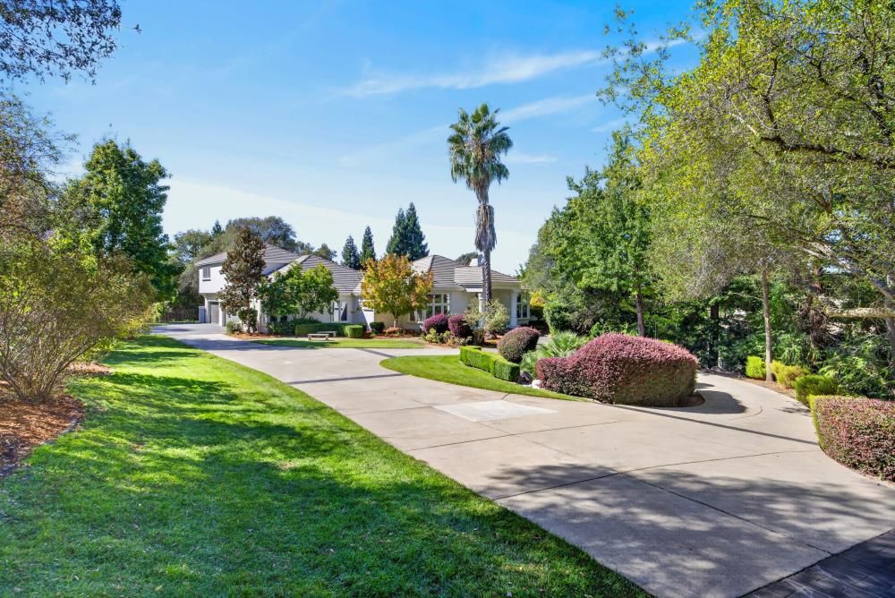 5988 Alta Loma Court