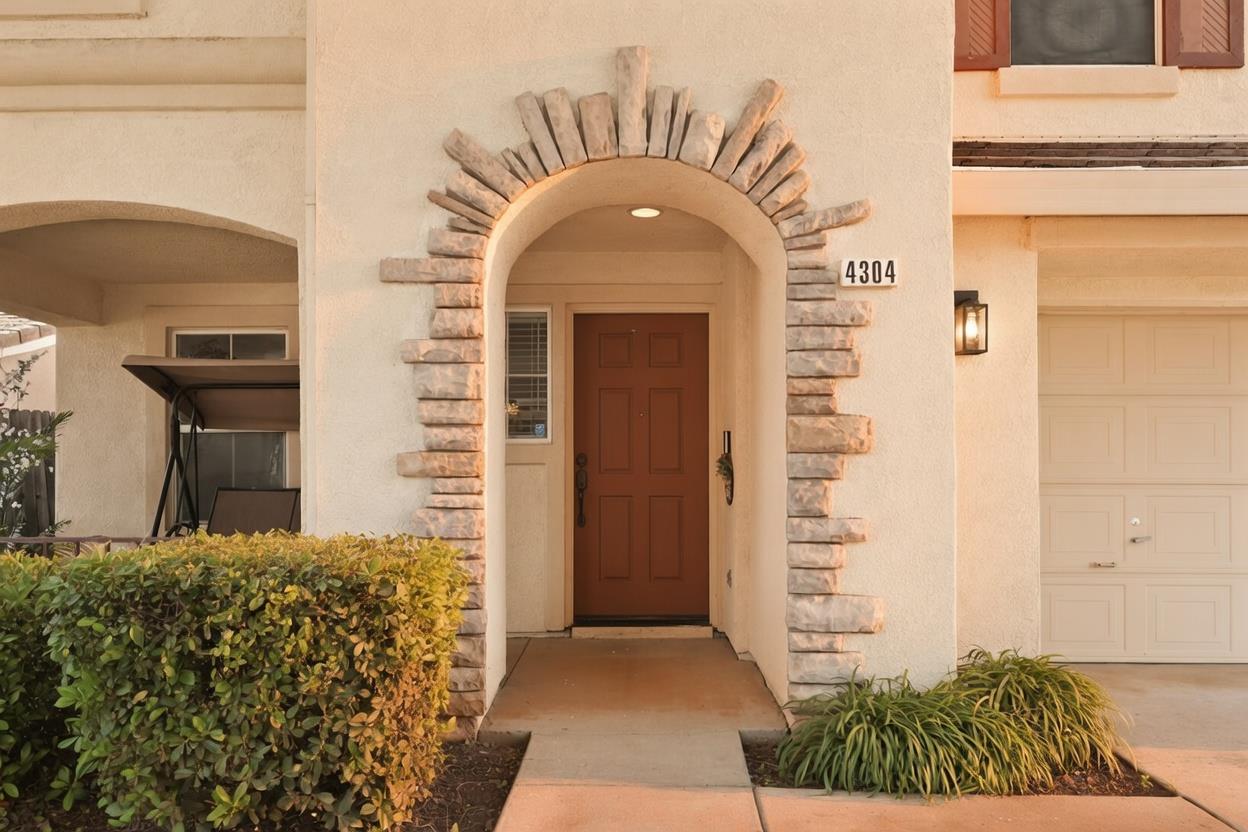 4304 Narraganset Way